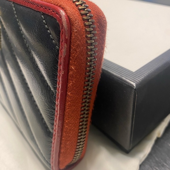Gucci Marmont GG Wallet in Black/Cherise - Picture 5 of 11